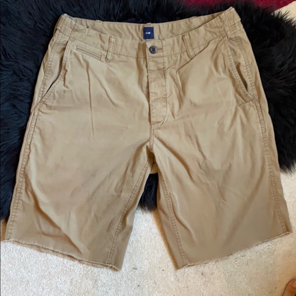 Men’s GAP Khaki Shorts